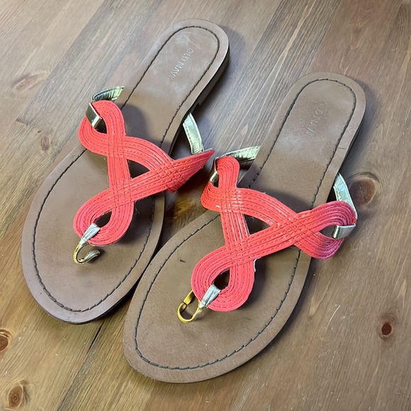 Neon Coral Old Navy Flip Flops Size 7 - Picture 4 of 5